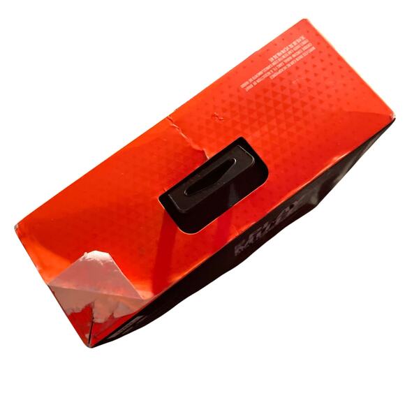 JBL Live 660NC Wireless Over-Ear Noise Cancelling Headphones - Picture 2 of 3